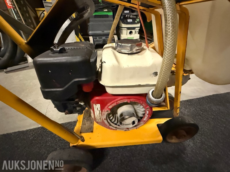 Cedima CF-7 Asfalt/betongsag - Construction equipment: picture 3 Cedima CF-7 Asfalt/betongsag - Construction equipment: picture 3