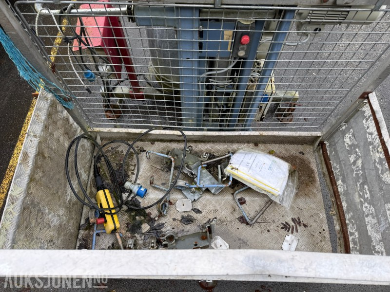 Geda 300Z / ZG Vareheis / byggeheis – 300 kg – komplett med mast - Aerial platform: picture 4 Geda 300Z / ZG Vareheis / byggeheis – 300 kg – komplett med mast - Aerial platform: picture 4