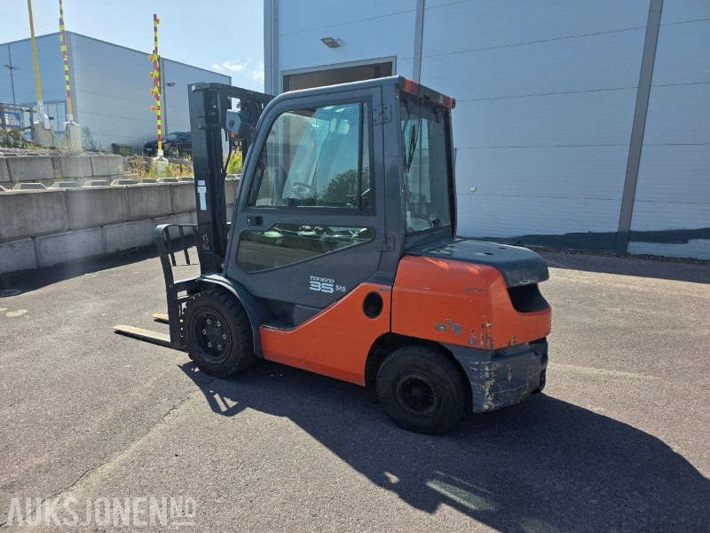 2008 Toyota Tonero 35 Motvektstruck - Diesel - 7972 Arbeidstimer - - Material handling equipment: picture 3 2008 Toyota Tonero 35 Motvektstruck - Diesel - 7972 Arbeidstimer - - Material handling equipment: picture 3