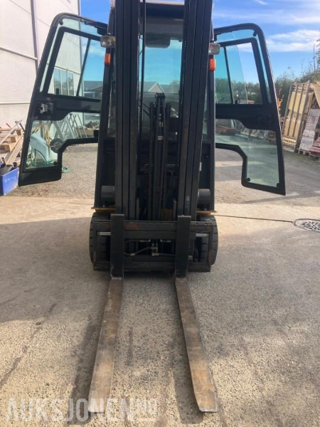 2011 Atlet ET-15 48V - Material handling equipment: picture 4 2011 Atlet ET-15 48V - Material handling equipment: picture 4