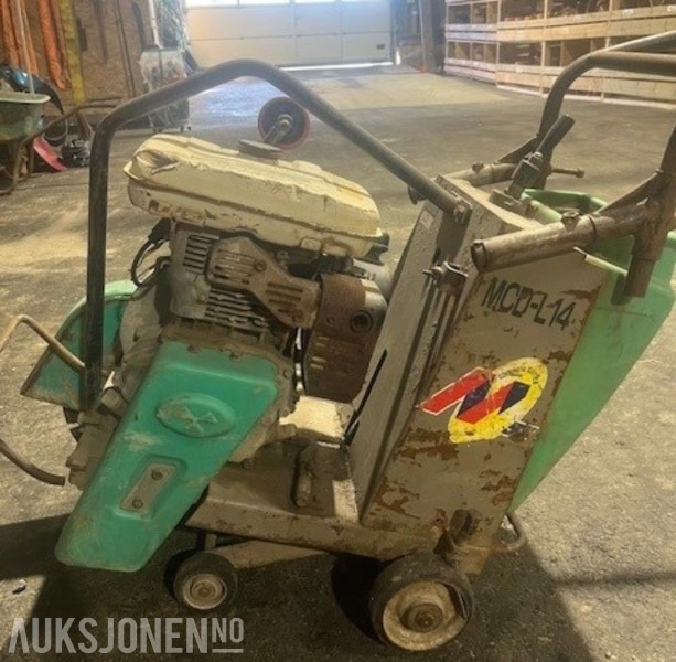 Construction equipment Mikasa MCD-L14 Asfaltsag: picture 1