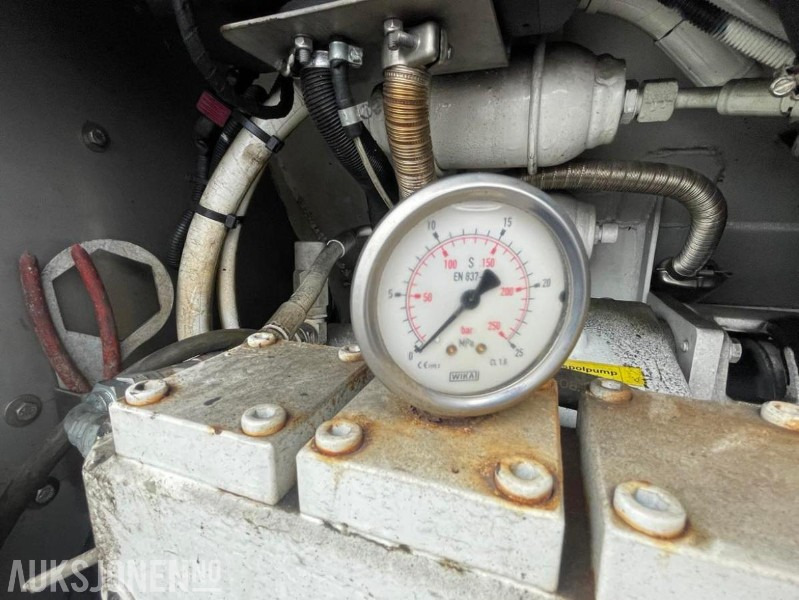 Municipal/ Special vehicle 2010 VOLVO FH500 8X4 INTERCONSULT SS2343 BST3-17CR ADR SLAMSUGER MED HØYTRYKKSPYLER - 203576 KM.: picture 16