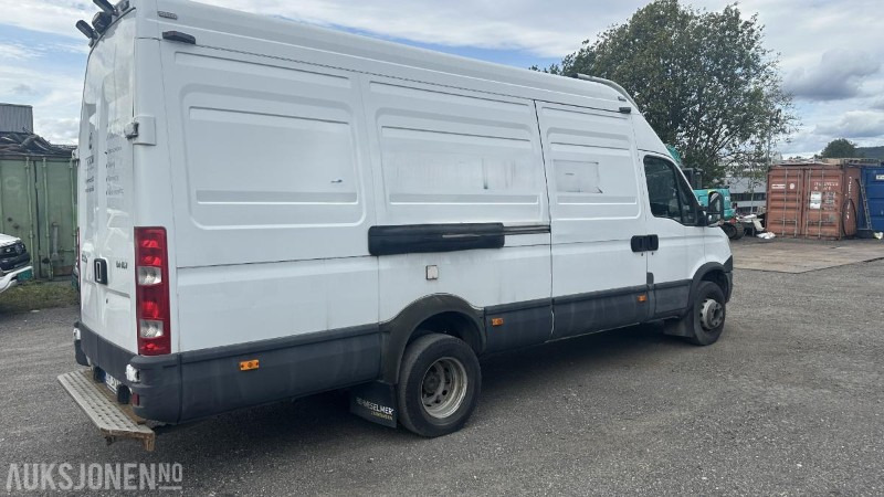 2013 IVECO DAILY 70C17 EEV 3,0 170 HK | DIESELVARMER | ARBEIDSLYS | HENGERFESTE 3500 KG - Municipal/ Special vehicle: picture 5 2013 IVECO DAILY 70C17 EEV 3,0 170 HK | DIESELVARMER | ARBEIDSLYS | HENGERFESTE 3500 KG - Municipal/ Special vehicle: picture 5