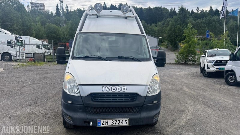 2013 IVECO DAILY 70C17 EEV 3,0 170 HK | DIESELVARMER | ARBEIDSLYS | HENGERFESTE 3500 KG - Municipal/ Special vehicle: picture 2 2013 IVECO DAILY 70C17 EEV 3,0 170 HK | DIESELVARMER | ARBEIDSLYS | HENGERFESTE 3500 KG - Municipal/ Special vehicle: picture 2