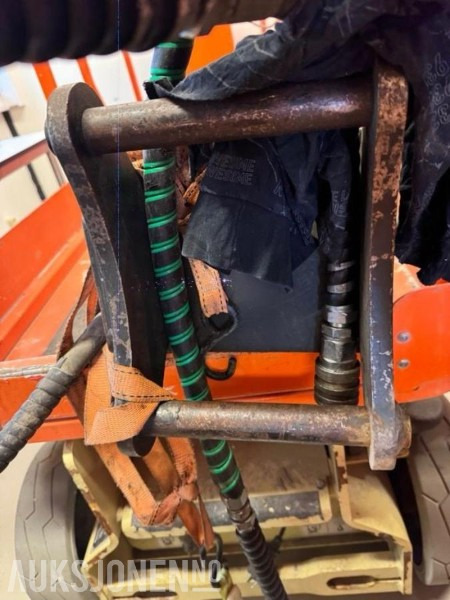 Pigghammer til minigraver Atlas Copco SB 102 / 69 kg / p max 150 bar / feste S30 / 180 modell 2020 - Hydraulic hammer for Mini excavator: picture 3 Pigghammer til minigraver Atlas Copco SB 102 / 69 kg / p max 150 bar / feste S30 / 180 modell 2020 - Hydraulic hammer for Mini excavator: picture 3