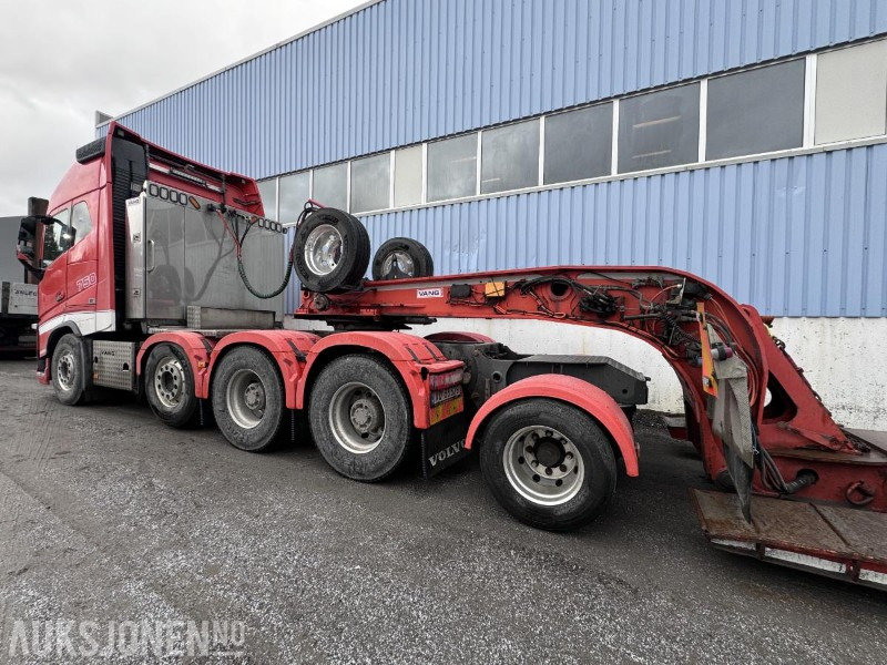 2015 Volvo FH 16 750 - 8x4 + 1 - Tridem pusher - Tungtrekker med 2015 Vang ATHLS 111+1 brønnhenger - Tractor unit: picture 5 2015 Volvo FH 16 750 - 8x4 + 1 - Tridem pusher - Tungtrekker med 2015 Vang ATHLS 111+1 brønnhenger - Tractor unit: picture 5