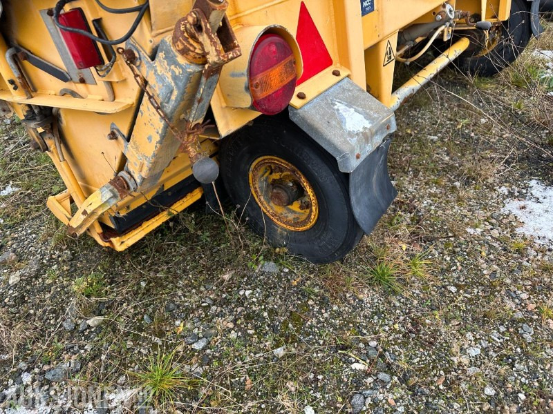 Falköping LB1000 Etterhengende strøkasse - Truck: picture 5 Falköping LB1000 Etterhengende strøkasse - Truck: picture 5