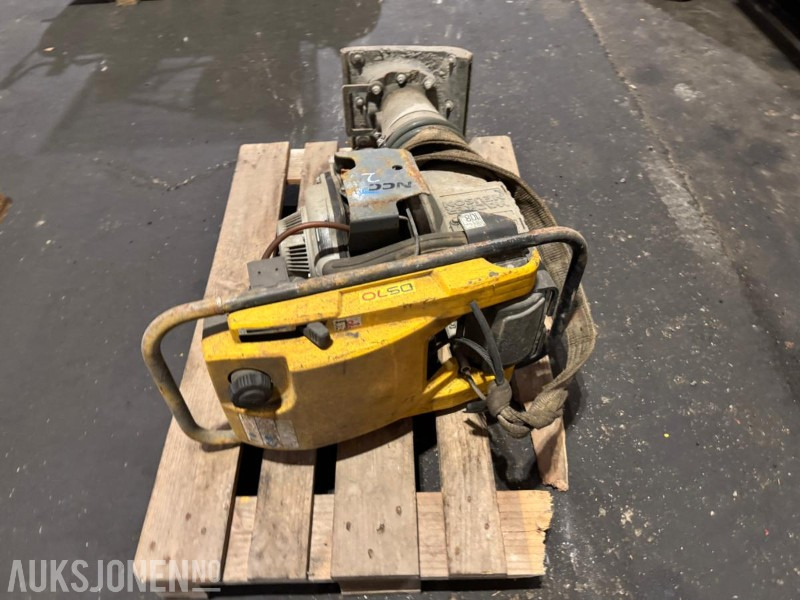 Wacker Neuson DS70 vibratorstamper - Roller: picture 5 Wacker Neuson DS70 vibratorstamper - Roller: picture 5