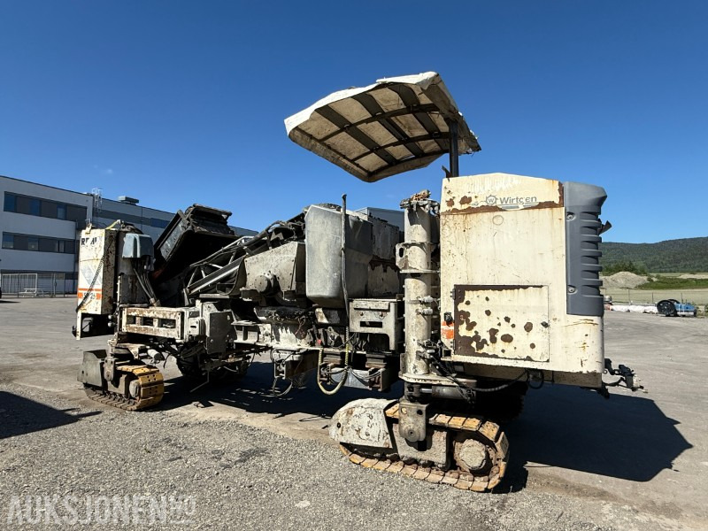 Wirtgen SP25 Glidestøpemaskin - 11688 Arbeidstimer - 118kW/158HP - Construction equipment: picture 3 Wirtgen SP25 Glidestøpemaskin - 11688 Arbeidstimer - 118kW/158HP - Construction equipment: picture 3