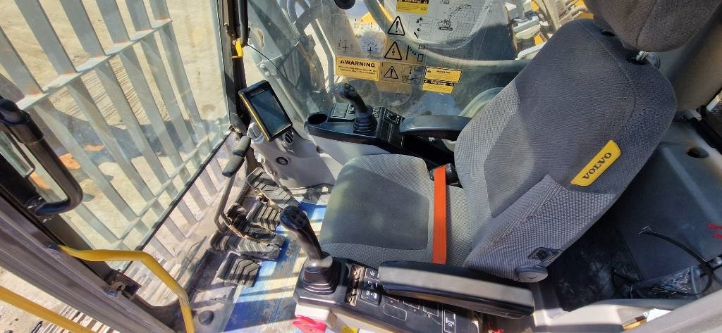 Volvo EC 380 EL  - Crawler excavator: picture 5 Volvo EC 380 EL  - Crawler excavator: picture 5