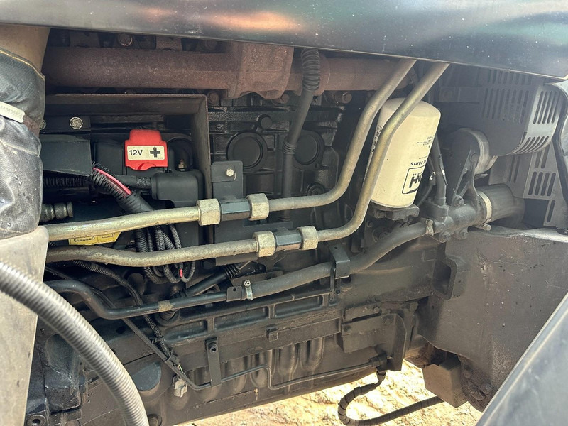 Farm tractor New Holland T7.235 Power Command: picture 16