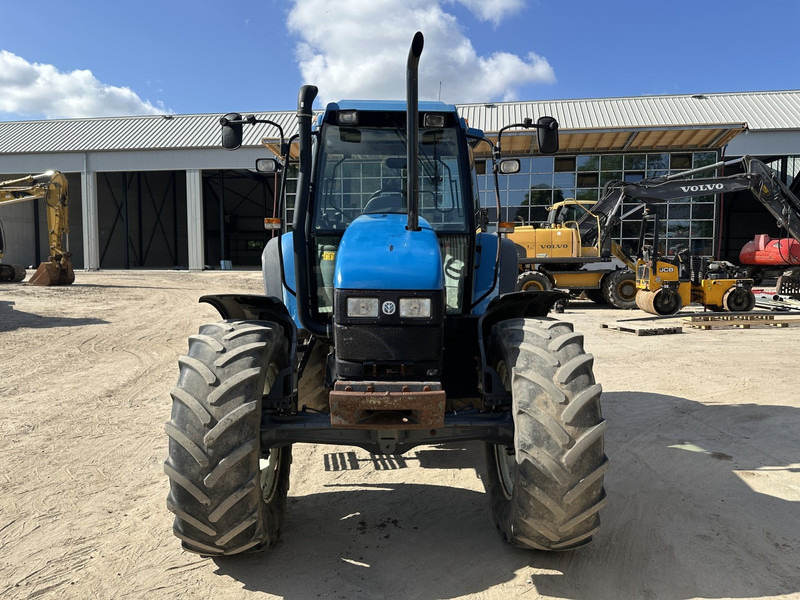 Farm tractor New Holland TS 90: picture 9