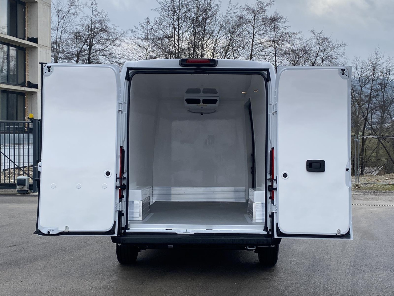 New Refrigerated van PEUGEOT BOXER L3H2 180PS CONFORT 335 / FRISCHDIENST BIS 0 + KONVEKTA FK2321 12-230V: picture 9