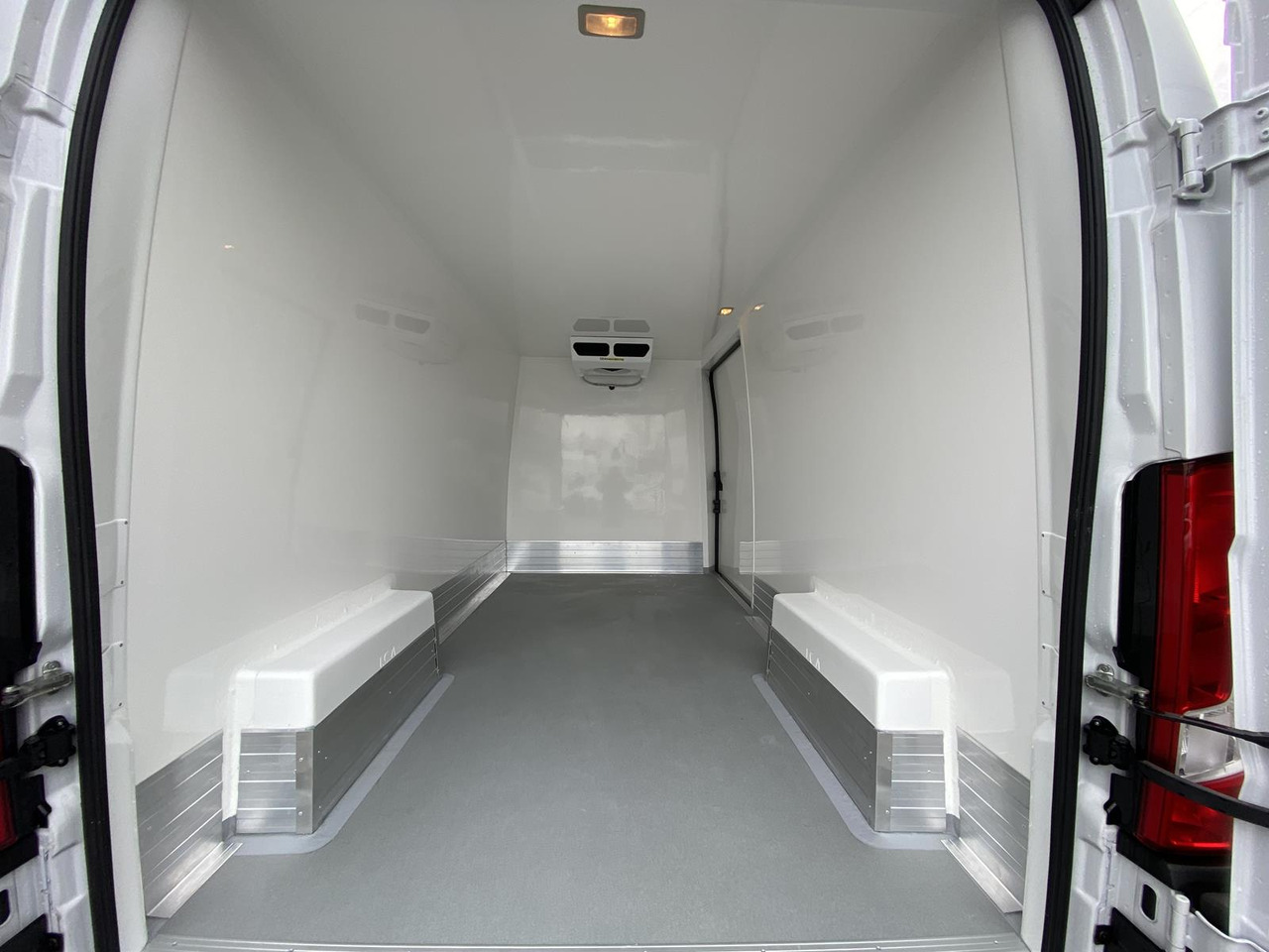 New Refrigerated van PEUGEOT BOXER L3H2 180PS CONFORT 335 / FRISCHDIENST BIS 0 + KONVEKTA FK2321 12-230V: picture 13