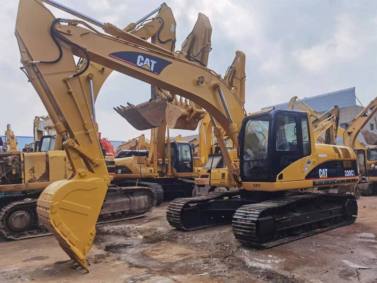 Caterpillar 320C 320CL 320BL Used Excavator CAT 320D 320D2 320GC 20 Ton Crawler Excavator - Crawler excavator: picture 4 Caterpillar 320C 320CL 320BL Used Excavator CAT 320D 320D2 320GC 20 Ton Crawler Excavator - Crawler excavator: picture 4