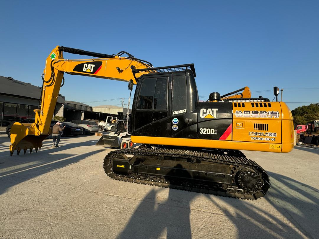 Caterpillar CAT 320D Used Excavator Secondhand Crawler Excavators CAT 320CL 320D2 320GC 320GX 20 Ton Excavator in Great Work Performance - Crawler excavator: picture 4 Caterpillar CAT 320D Used Excavator Secondhand Crawler Excavators CAT 320CL 320D2 320GC 320GX 20 Ton Excavator in Great Work Performance - Crawler excavator: picture 4