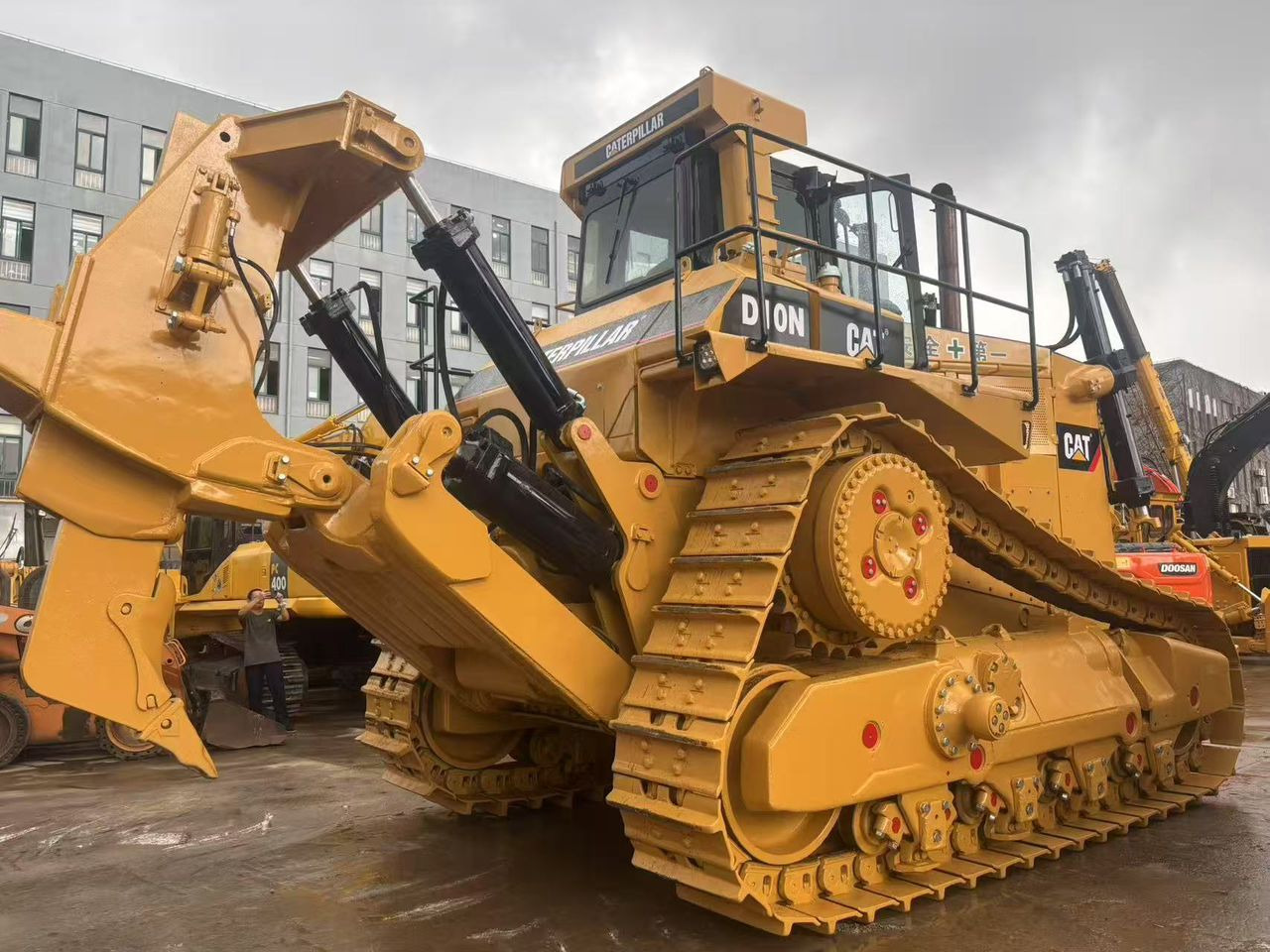 Caterpillar CAT CAT D10N D9R D8R D8N D8T D7G D7R D6G D6R D5K D4C Used Bulldozer Dozer - Bulldozer: picture 5 Caterpillar CAT CAT D10N D9R D8R D8N D8T D7G D7R D6G D6R D5K D4C Used Bulldozer Dozer - Bulldozer: picture 5
