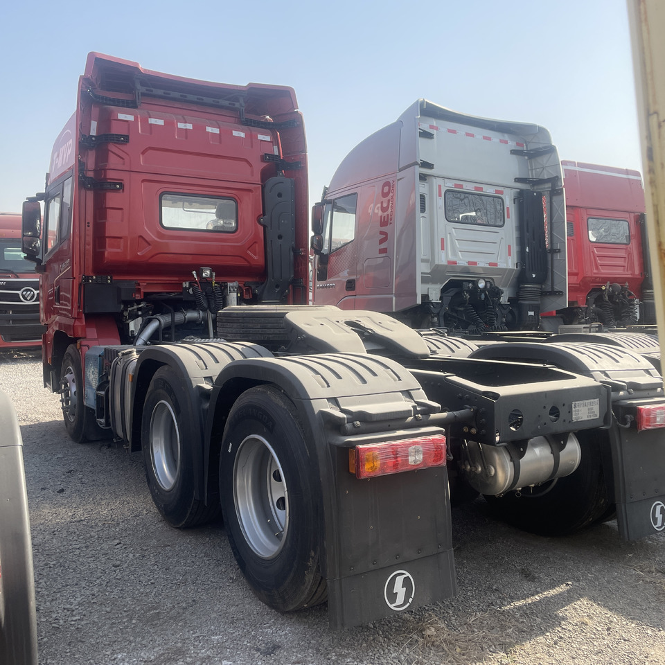 Shacman 2024 Year Used Semi Truck Head Tractor Head Tipper Head - Tractor unit: picture 4 Shacman 2024 Year Used Semi Truck Head Tractor Head Tipper Head - Tractor unit: picture 4