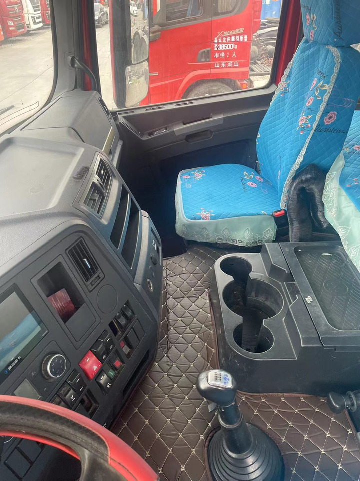 Leasing of Shacman Slightly Used X3000 X5000 (6*4) Semi Truck Head Tractor Head Tipper Head Shacman Slightly Used X3000 X5000 (6*4) Semi Truck Head Tractor Head Tipper Head: picture 7 Leasing of Shacman Slightly Used X3000 X5000 (6*4) Semi Truck Head Tractor Head Tipper Head Shacman Slightly Used X3000 X5000 (6*4) Semi Truck Head Tractor Head Tipper Head: picture 7