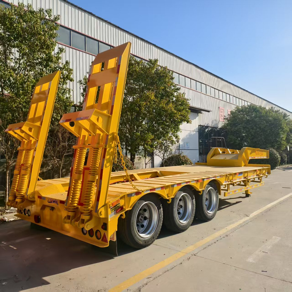 ZHICHENG Semi Flat Bed New or Used Low Bed in Length 8m,10,12m, 14m, 16m - Low loader semi-trailer: picture 2 ZHICHENG Semi Flat Bed New or Used Low Bed in Length 8m,10,12m, 14m, 16m - Low loader semi-trailer: picture 2