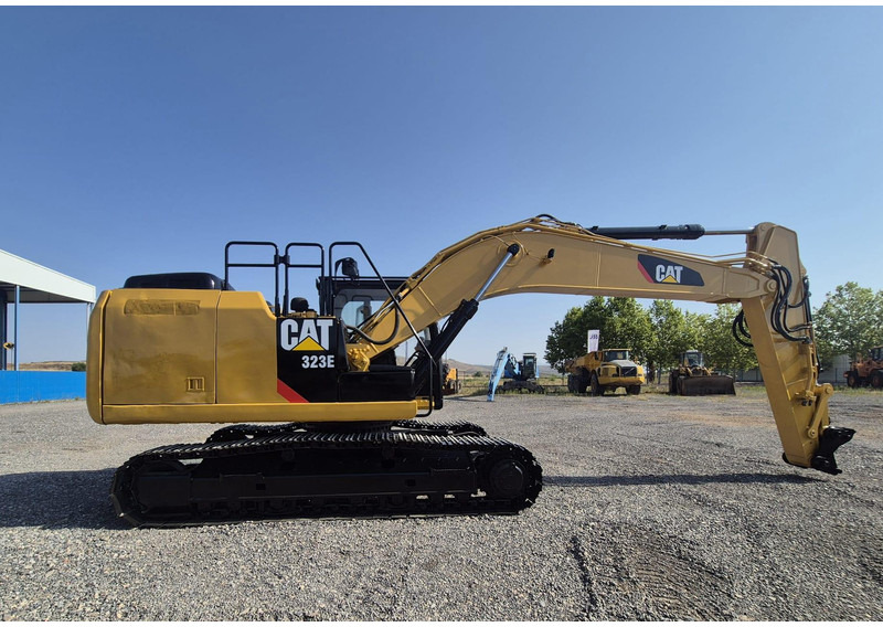 Caterpillar 323ELN - Crawler excavator: picture 2 Caterpillar 323ELN - Crawler excavator: picture 2