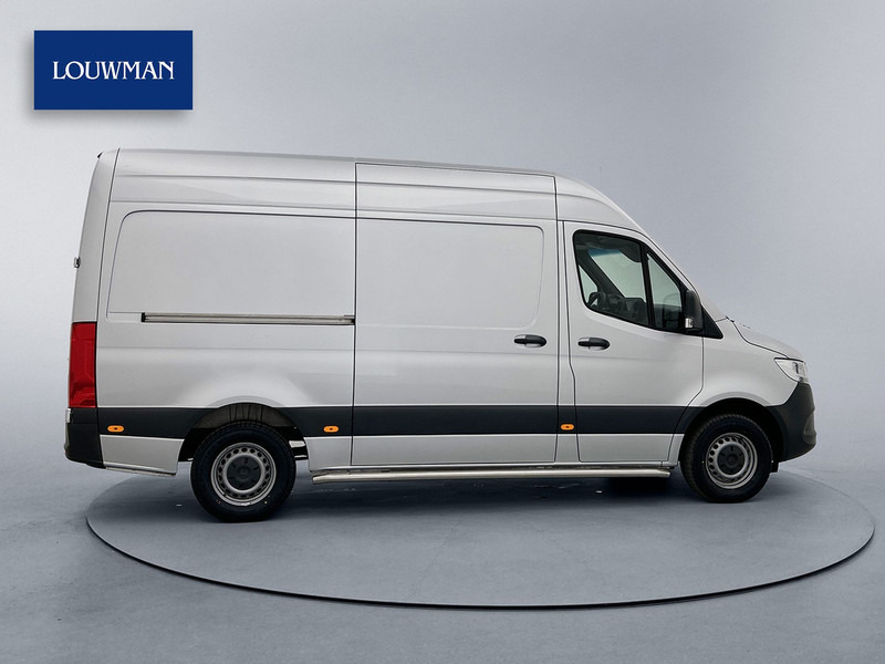 Mercedes-Benz Sprinter 315 1.9 CDI L2H2 9G automaat Inrichting 220v omvormer Geveerde stoel Navigatie Cruise control - Small van: picture 3 Mercedes-Benz Sprinter 315 1.9 CDI L2H2 9G automaat Inrichting 220v omvormer Geveerde stoel Navigatie Cruise control - Small van: picture 3