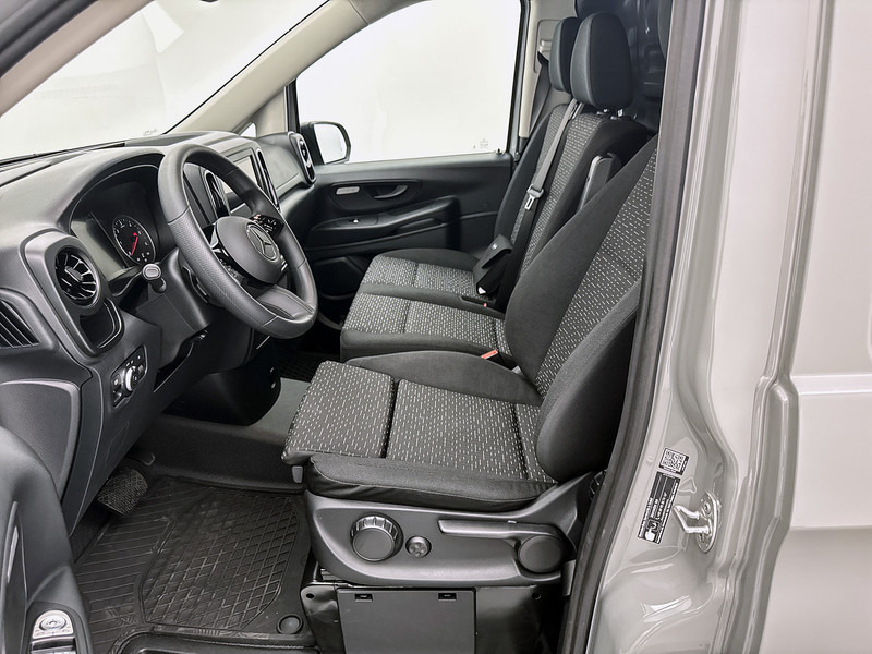 Mercedes-Benz Vito 116 CDI L2 Pro Parkeerpakket Multibeam led Betimmering Facelift Cruise control - Panel van: picture 4 Mercedes-Benz Vito 116 CDI L2 Pro Parkeerpakket Multibeam led Betimmering Facelift Cruise control - Panel van: picture 4