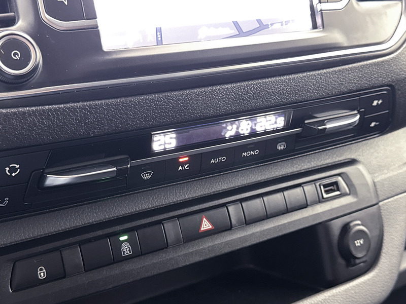 Small van, Combi van Peugeot Expert 231L 2.0 BlueHDI 180 Dubbele Cabine Premium Pack 177PK Trekhaak Navigatie Achteruitrijcamera Climate Control: picture 9