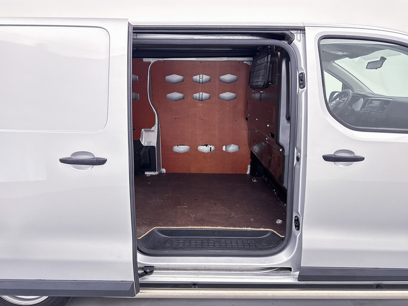 Small van Toyota ProAce Worker 1.6 D-4D L2 Cool Comfort Betimmering Airco Sidebars Cruise Control: picture 18