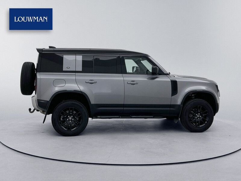 Land Rover Defender 2.0 D200 110 SE Meridian audio 360 Camera Design pack Memory seats Grijs kenteken Trekhaak - Van: picture 4 Land Rover Defender 2.0 D200 110 SE Meridian audio 360 Camera Design pack Memory seats Grijs kenteken Trekhaak - Van: picture 4