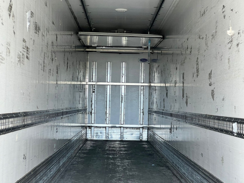 Closed box semi-trailer Fliegl SZS 330 Gesloten oplegger  2 Axle / / Ladklep: picture 12 Closed box semi-trailer Fliegl SZS 330 Gesloten oplegger  2 Axle / / Ladklep: picture 12