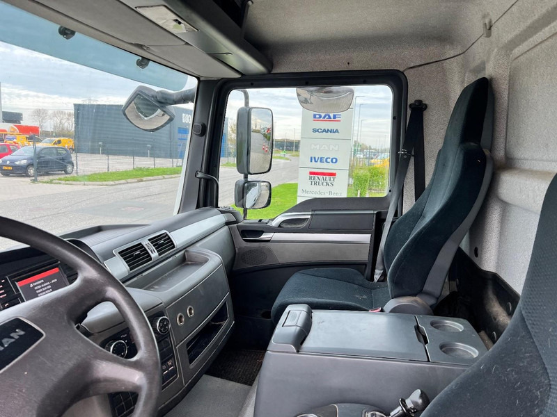 Leasing of MAN TGL 150 4x2 Bakwagen Schuifzeilbak MAN TGL 150 4x2 Bakwagen Schuifzeilbak: picture 13 Leasing of MAN TGL 150 4x2 Bakwagen Schuifzeilbak MAN TGL 150 4x2 Bakwagen Schuifzeilbak: picture 13