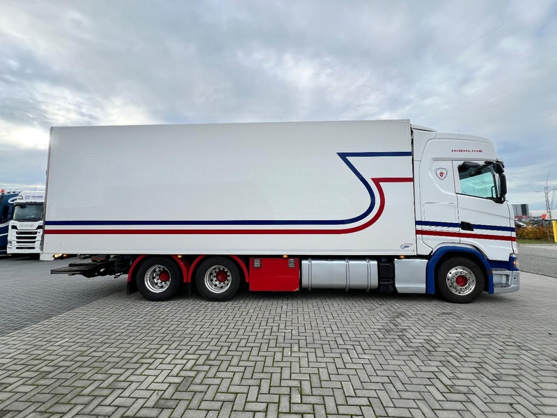 Scania S450 NGT 6x2 Koelwagen Retarder / Dhollandia / Bloenenmaat - Refrigerator truck: picture 4 Scania S450 NGT 6x2 Koelwagen Retarder / Dhollandia / Bloenenmaat - Refrigerator truck: picture 4