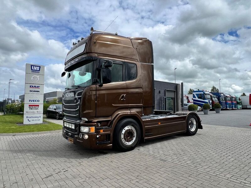 Scania R450 4x2 trekker Retarder / Standclima / 2x Tank - Tractor unit: picture 1 Scania R450 4x2 trekker Retarder / Standclima / 2x Tank - Tractor unit: picture 1