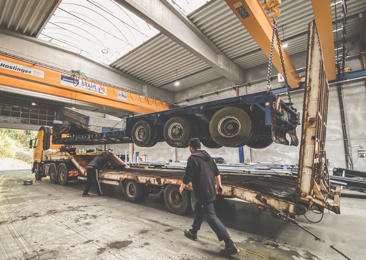 Faymonville MOESLEIN - Low loader semi-trailer: picture 1 Faymonville MOESLEIN - Low loader semi-trailer: picture 1