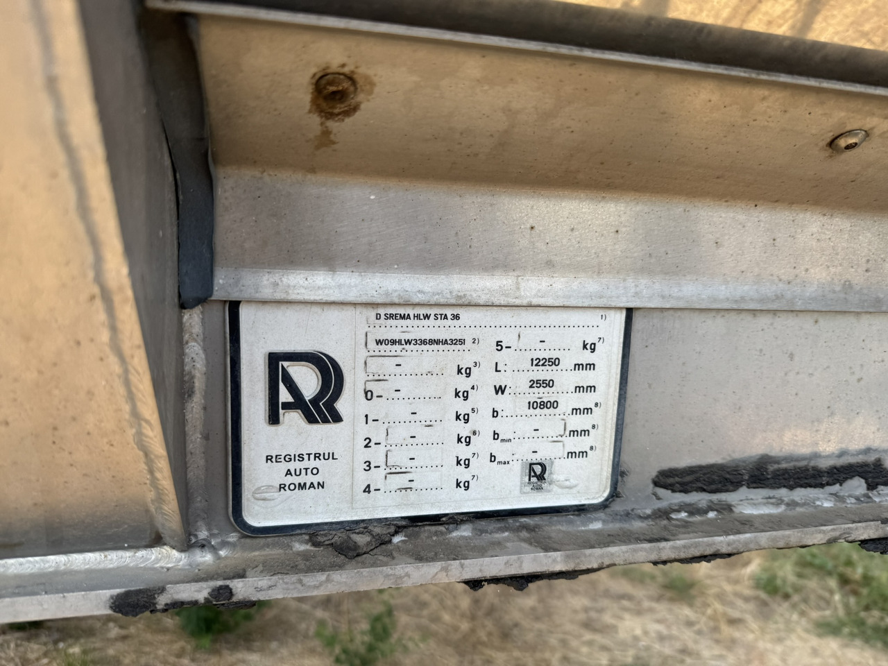 Transport lichide ALIMENTARE HLW STA 36 INOX ALIMENTAR AZOR AGRICULTURA - Tank semi-trailer: picture 3 Transport lichide ALIMENTARE HLW STA 36 INOX ALIMENTAR AZOR AGRICULTURA - Tank semi-trailer: picture 3