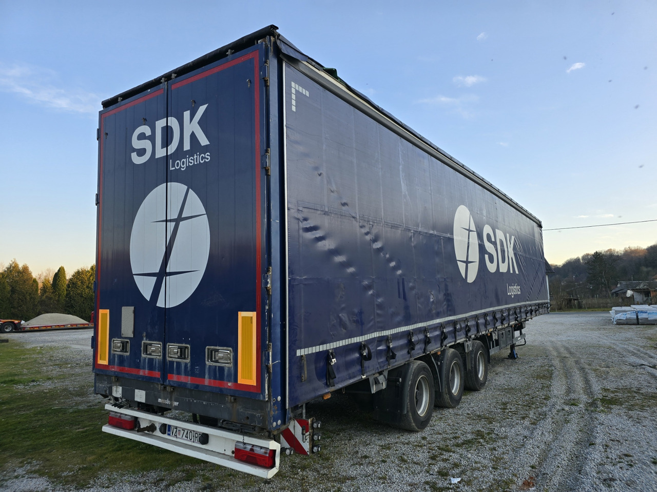 Meusburger MPS-3 Schräglader - Curtainsider semi-trailer: picture 2 Meusburger MPS-3 Schräglader - Curtainsider semi-trailer: picture 2