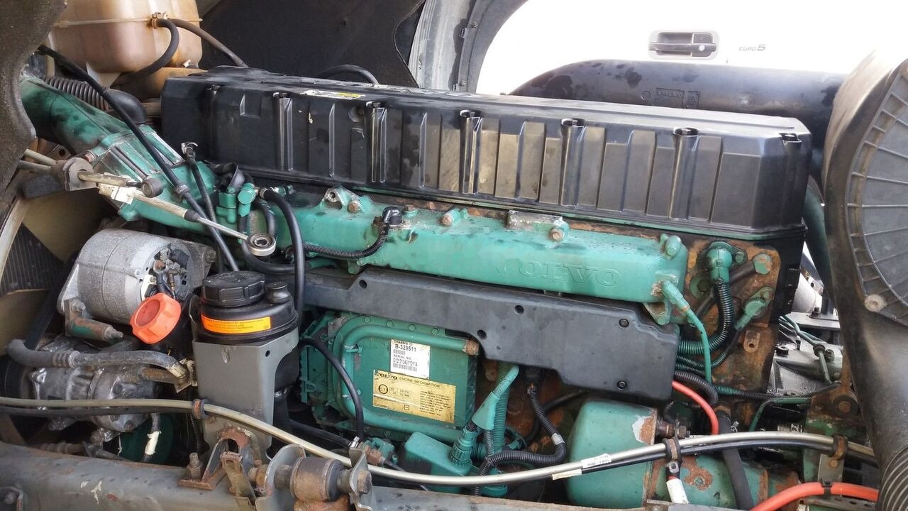 Volvo D12D 460 Volvo FH 12 - Engine for Truck: picture 1 Volvo D12D 460 Volvo FH 12 - Engine for Truck: picture 1