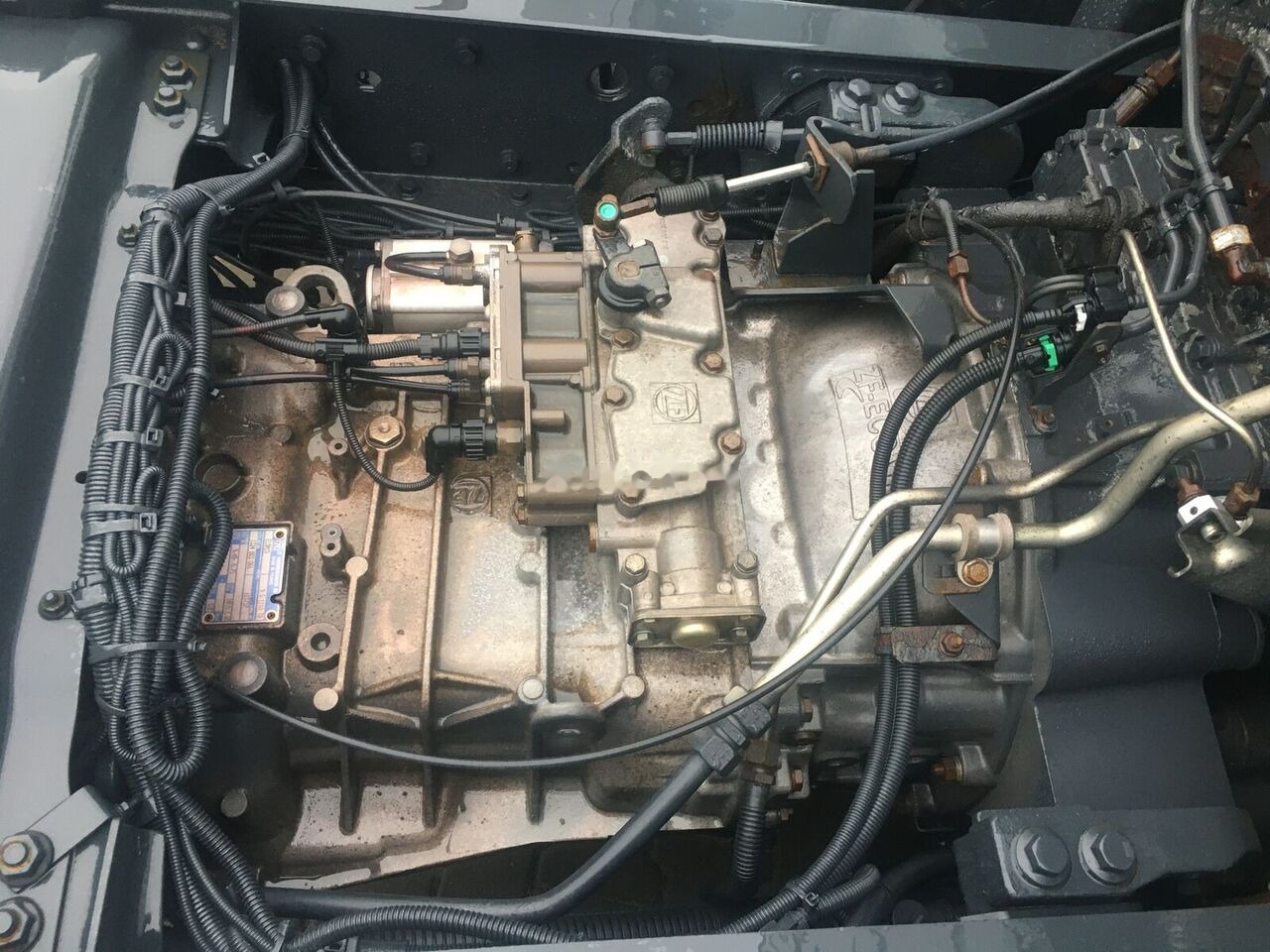 ZF Ecomid 9S1110 TO 1324003066 truck - Gearbox for Truck: picture 2 ZF Ecomid 9S1110 TO 1324003066 truck - Gearbox for Truck: picture 2