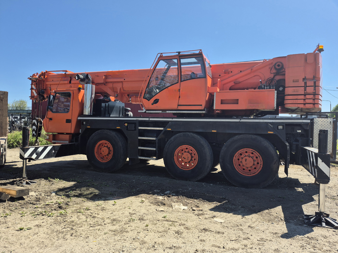 GROVE GMK3055 - Mobile crane: picture 1 GROVE GMK3055 - Mobile crane: picture 1