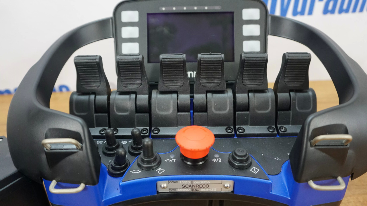 Construction machinery Remote Radio Scanreco G2B Mini 6 functions with LCD Display for Danfoss AMP: picture 7