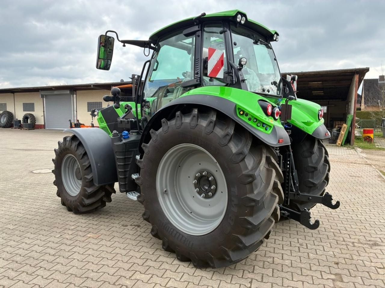 Deutz-Fahr 6150.4 RVSHIFT - Farm tractor: picture 2 Deutz-Fahr 6150.4 RVSHIFT - Farm tractor: picture 2