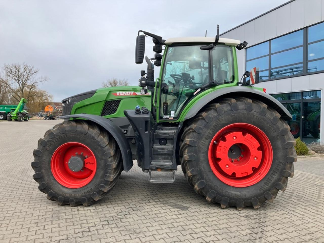 Fendt VARIO 728 GEN 7//RTK//VARIO GRIP - Farm tractor: picture 2 Fendt VARIO 728 GEN 7//RTK//VARIO GRIP - Farm tractor: picture 2