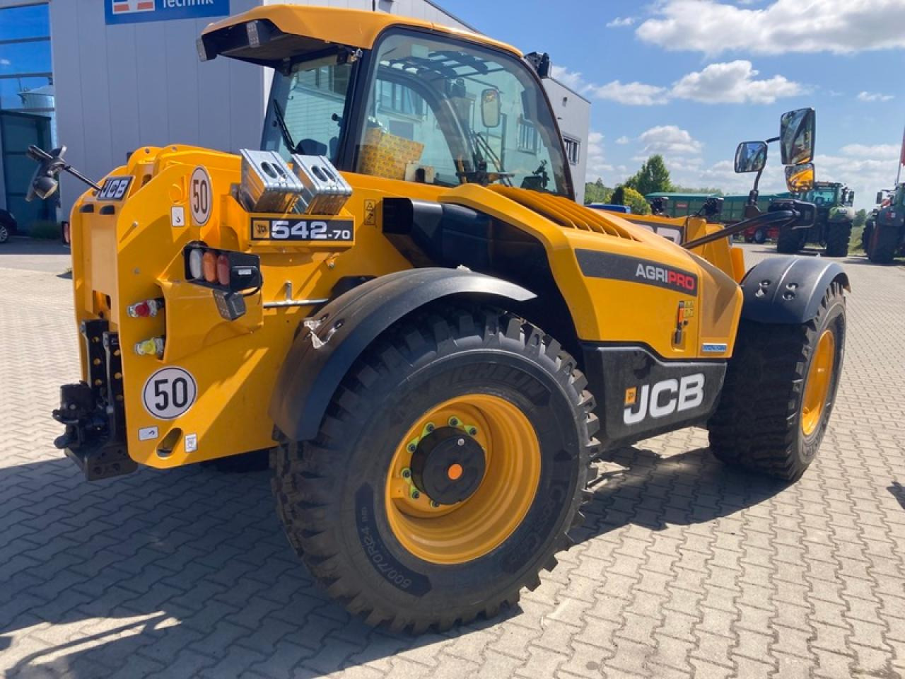 JCB 542-70 - Telescopic handler: picture 3 JCB 542-70 - Telescopic handler: picture 3