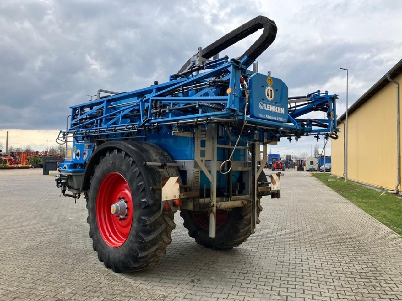 Lemken ALBATROS 9/6000 - Trailed sprayer: picture 2 Lemken ALBATROS 9/6000 - Trailed sprayer: picture 2
