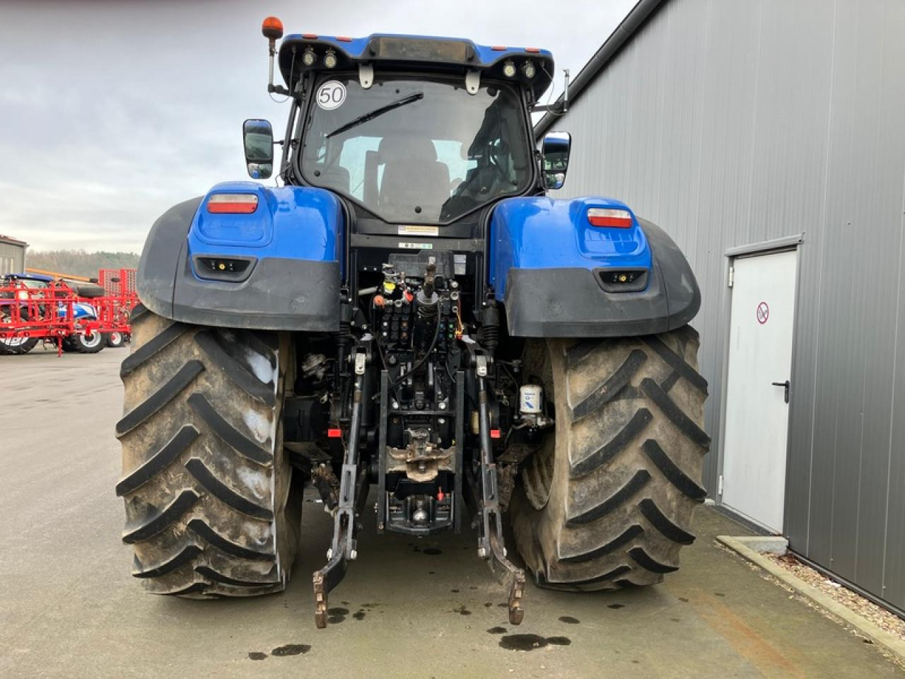 New Holland T7.315 - Farm tractor: picture 3 New Holland T7.315 - Farm tractor: picture 3