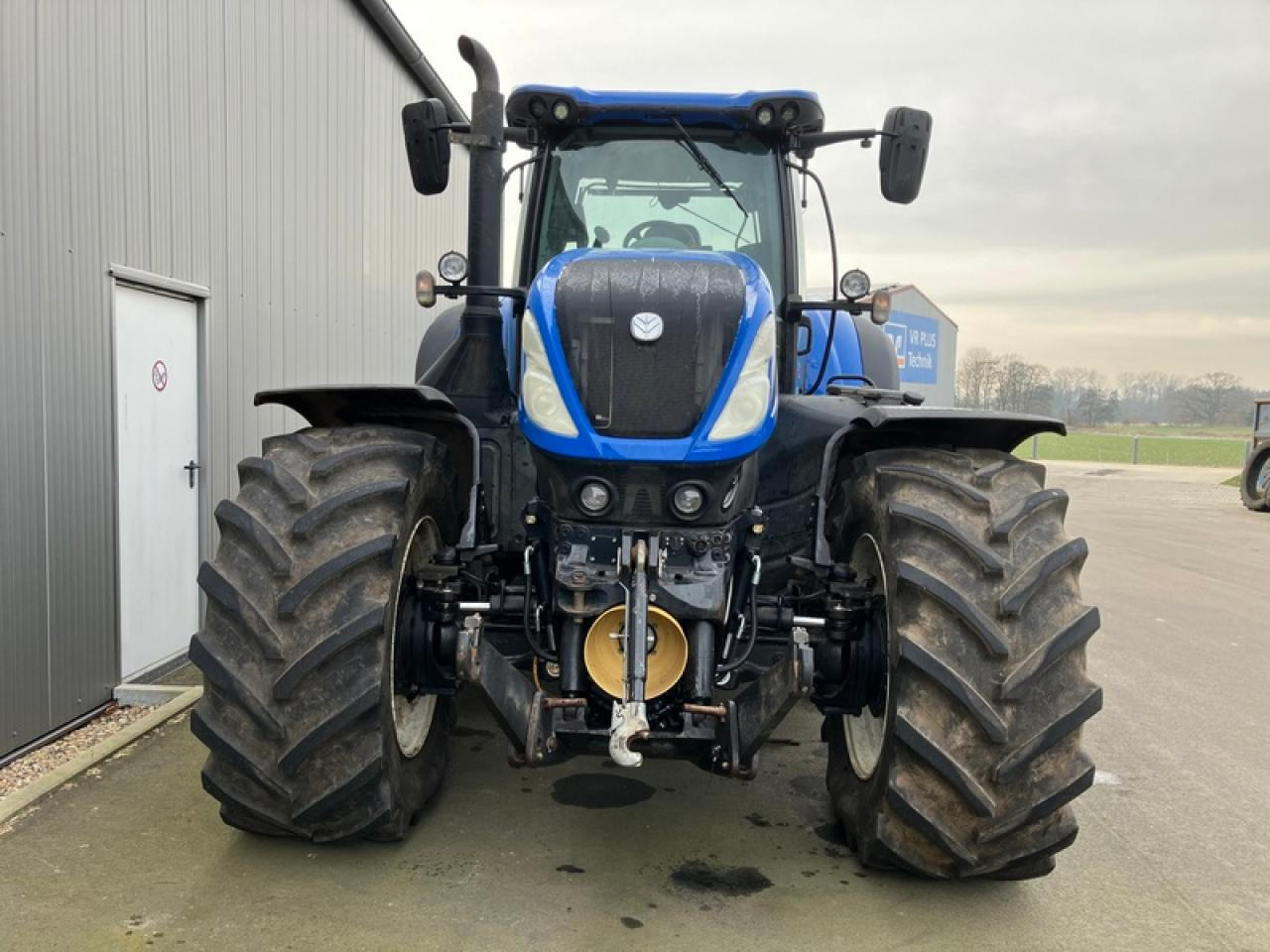 New Holland T7.315 - Farm tractor: picture 4 New Holland T7.315 - Farm tractor: picture 4