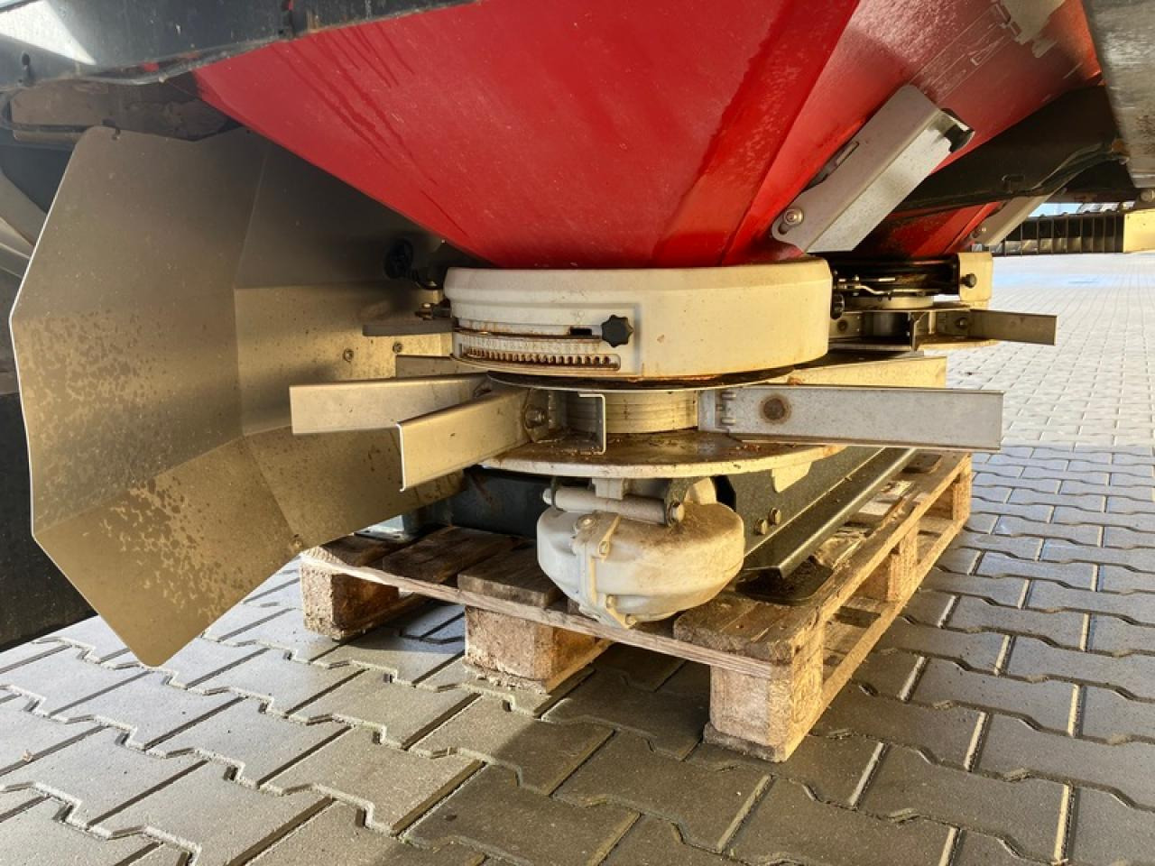 Vicon RO-EDW - Fertilizer spreader: picture 4 Vicon RO-EDW - Fertilizer spreader: picture 4