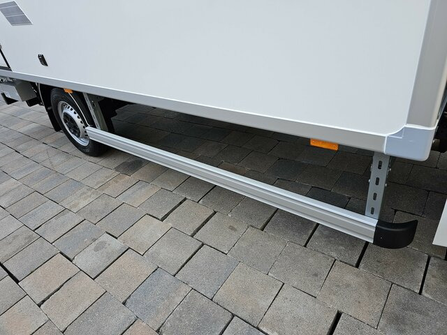 New Box van IVECO Daily 35S18 3.0 Koffer LBW Bär ACC LED sofort!...: picture 19 New Box van IVECO Daily 35S18 3.0 Koffer LBW Bär ACC LED sofort!...: picture 19