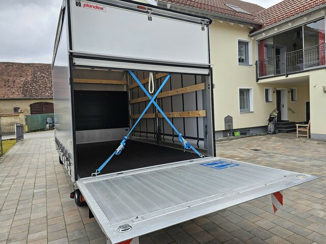 New Curtain side van IVECO Daily 35S18 3.0 Pritsche Plane Ladebordwand AHK: picture 19